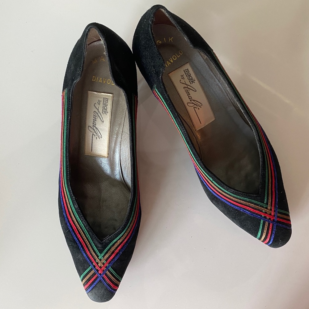 VINTAGE “Diavolo, Magik by Amalfi” Suede Italian Leather Embroidered Black Pumps